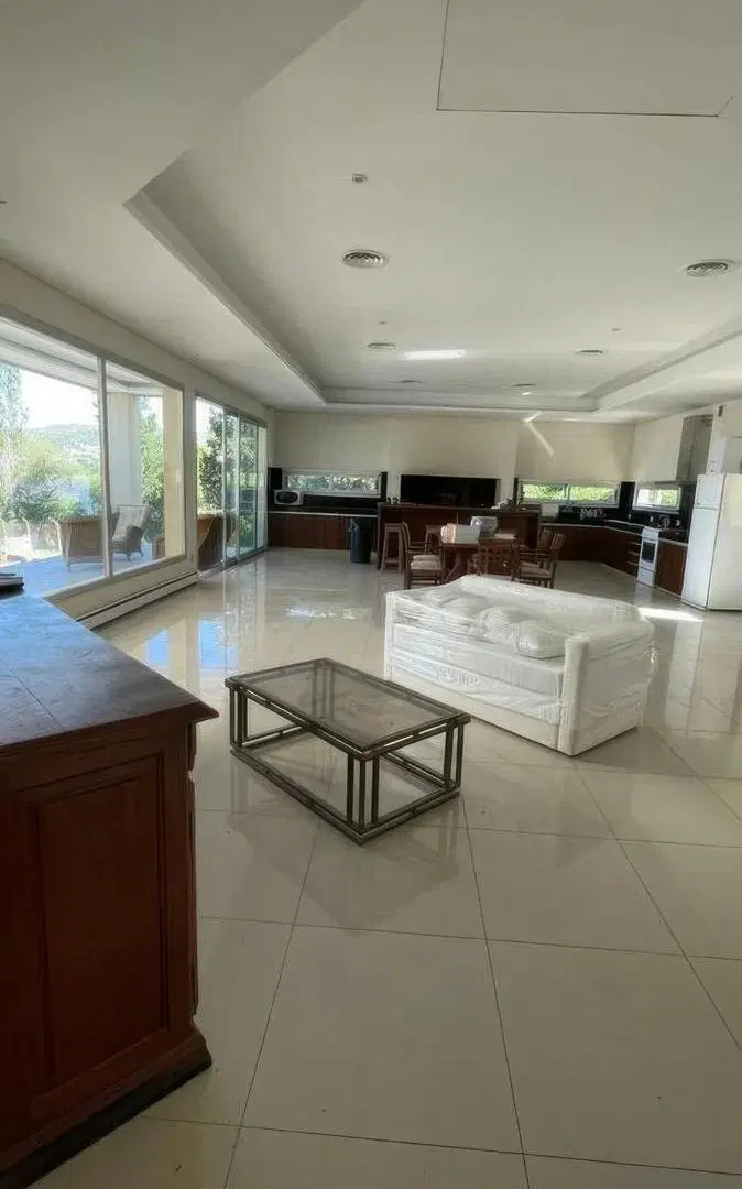 Casa en venta - 5 dormitorios 5 baños - 1000mts2 - Villa del Lago, Villa Carlos Paz 4