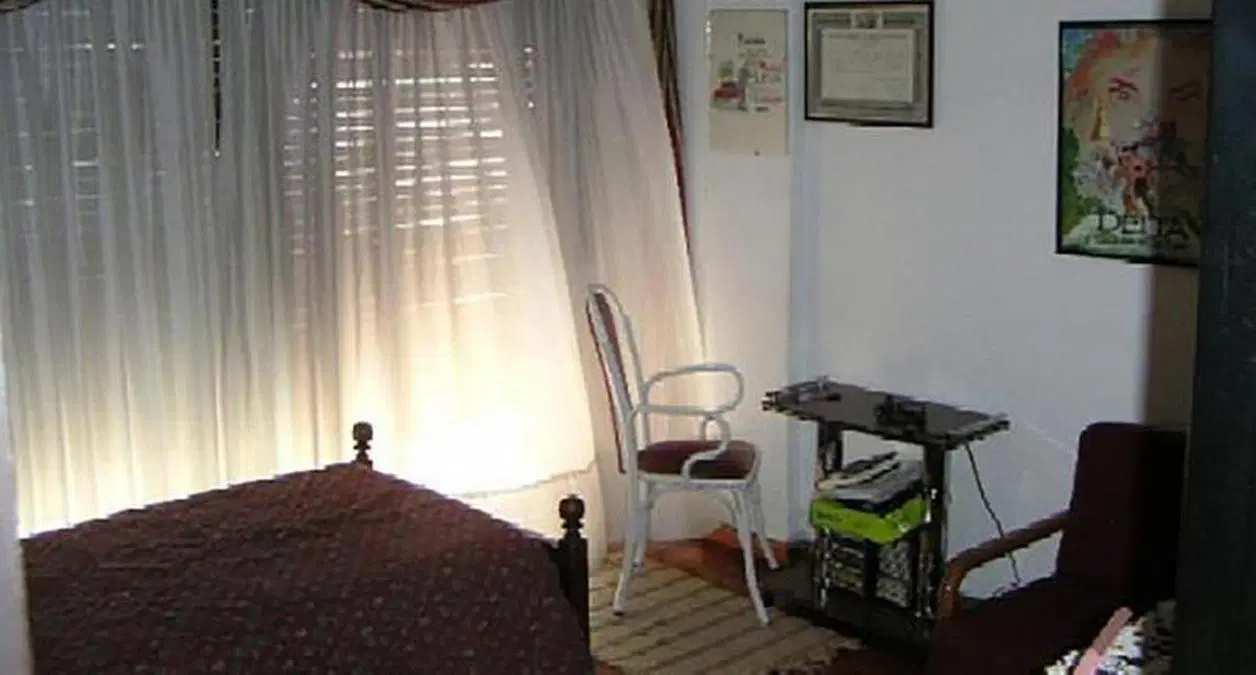 Casa en venta - 4 Dormitorios 3 Baños - 410mts2 - Quilmes 4