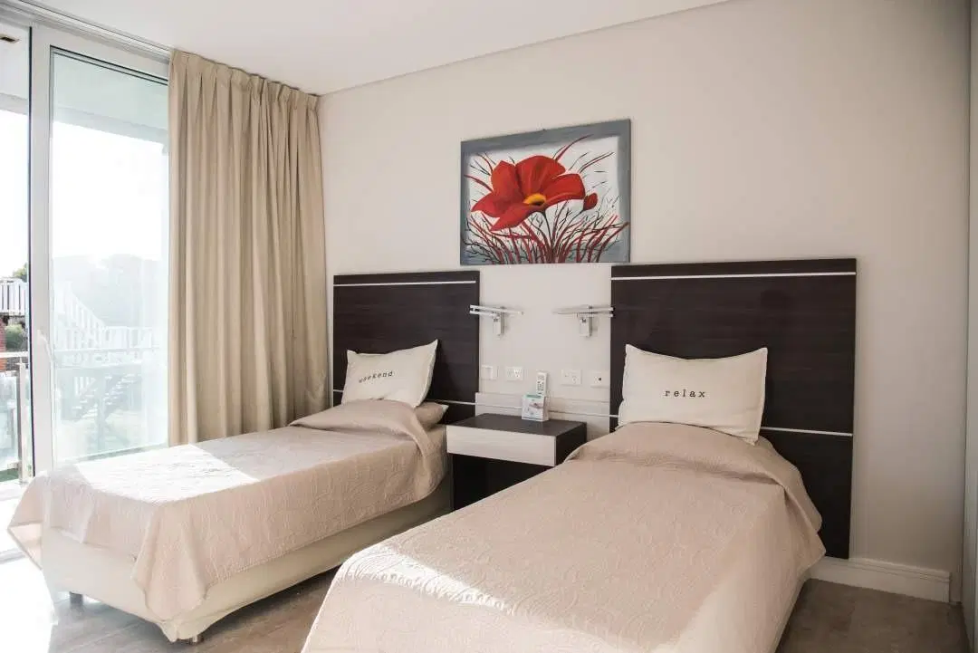 Casa en venta - 5 Dormitorios 8 Baños - Cariló 3