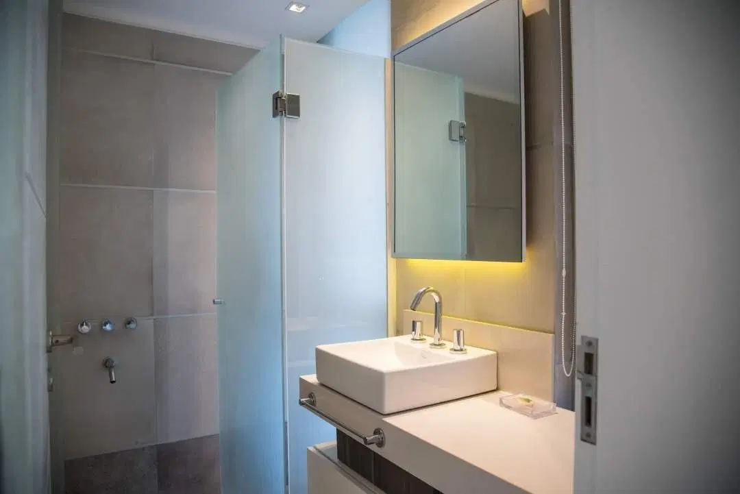 Casa en venta - 5 Dormitorios 8 Baños - Cariló 2