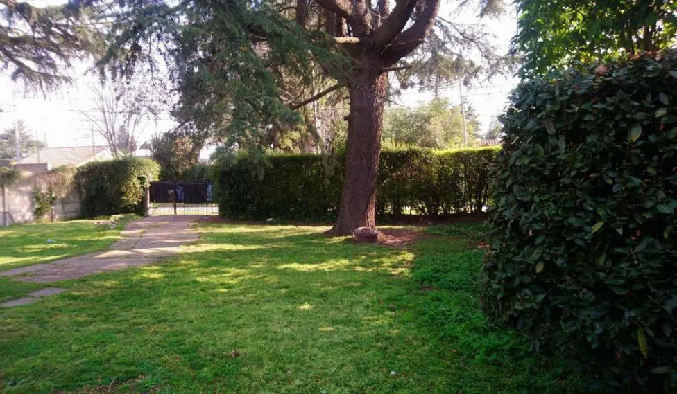 Casa en venta - 2 Dormitorios 1 Baño - Cochera - 866Mts2 - Longchamps, Almirante Brown 2
