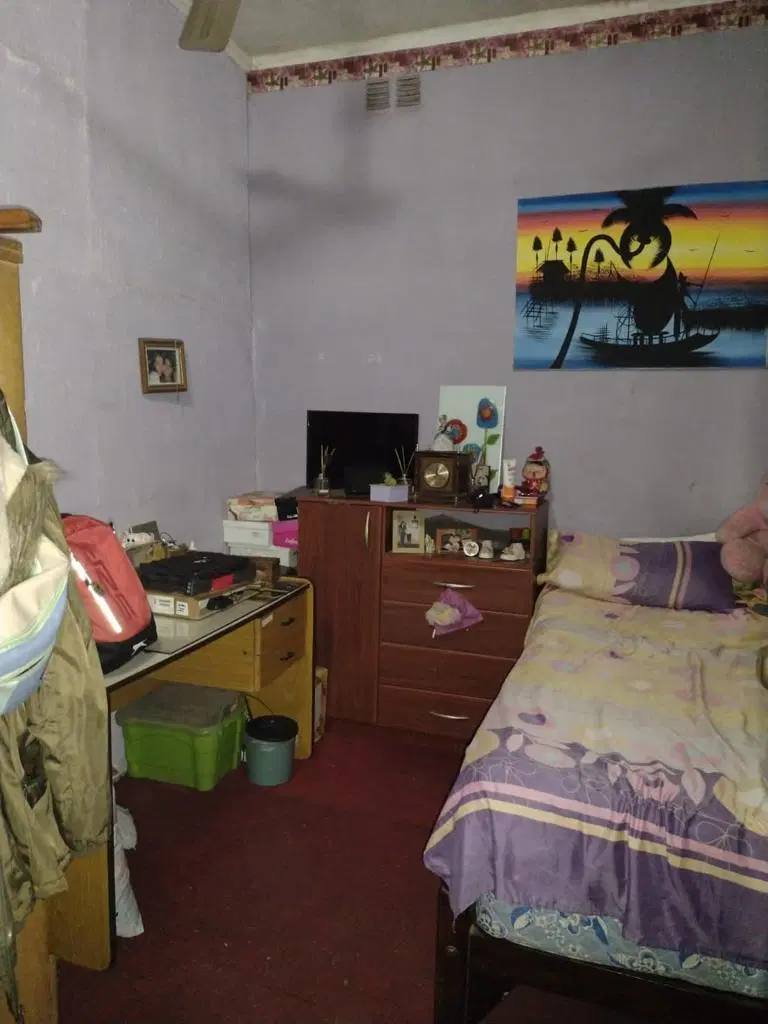 Casa en venta - 2 Dormitorios 1 Baño - Cochera - 866Mts2 - Longchamps, Almirante Brown 3