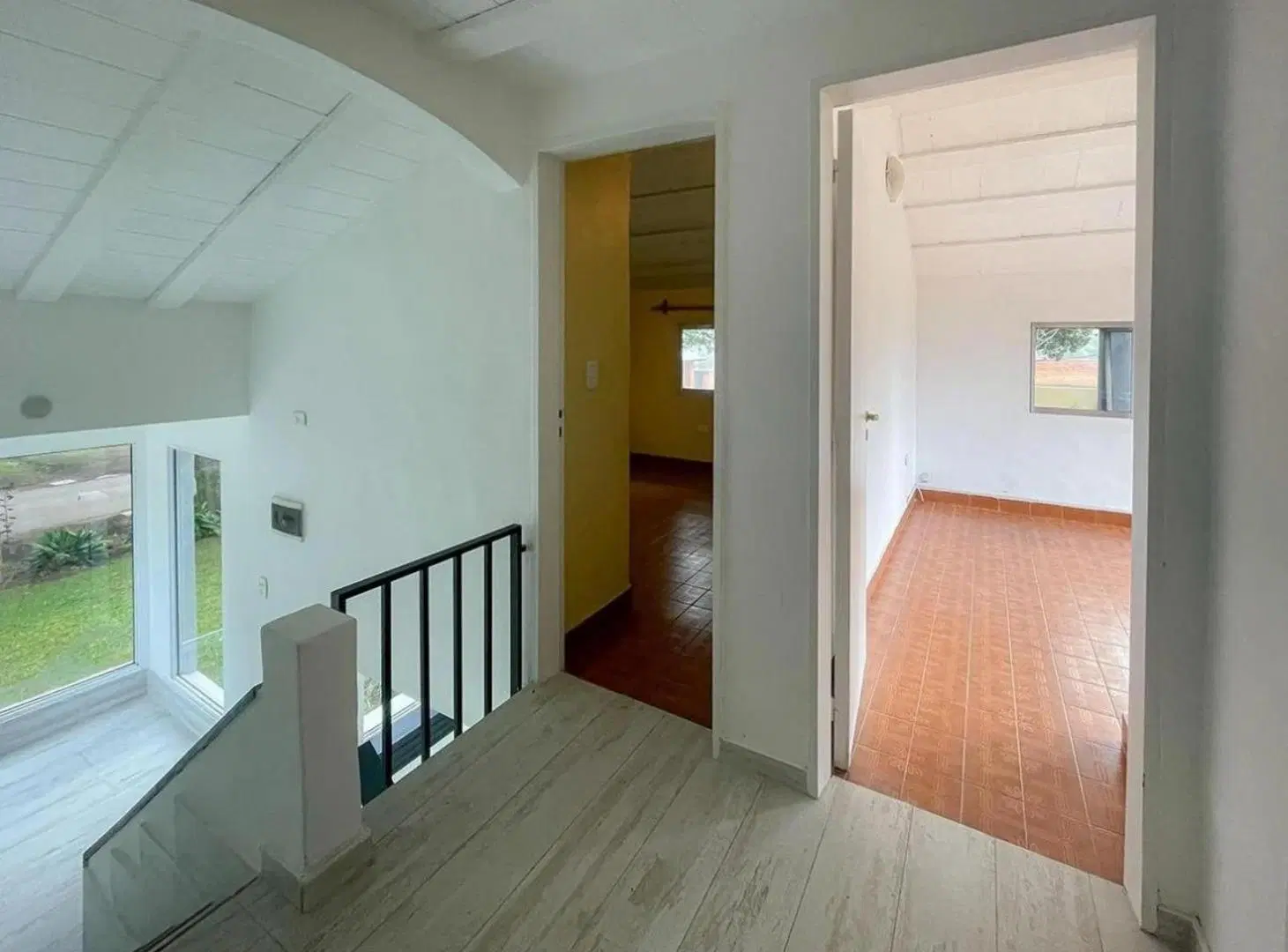 Casa en venta - 2 Dormitorios 2 Baños - 300Mts2 - Berazategui 4