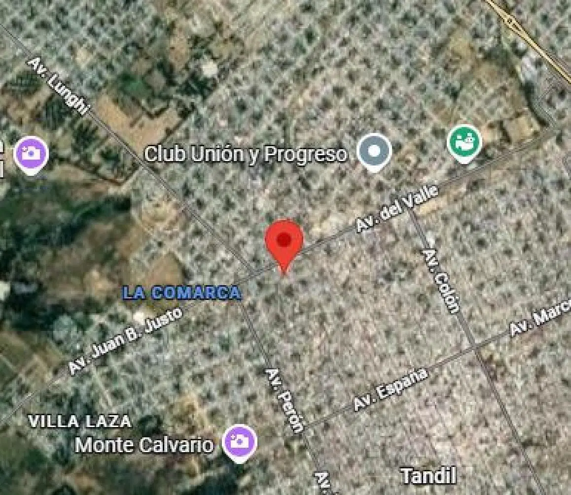 Casa de 3 Dormitorios 2 Baños, cochera pasante, jardín y pileta - Tandil semicentro 5