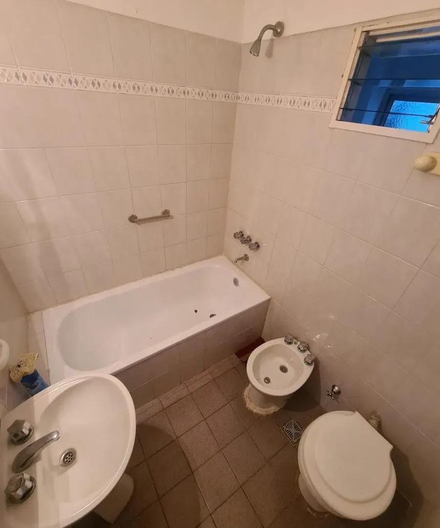 Departamento en alquiler - 1 Dormitorio 1 Baño - Lanús 2