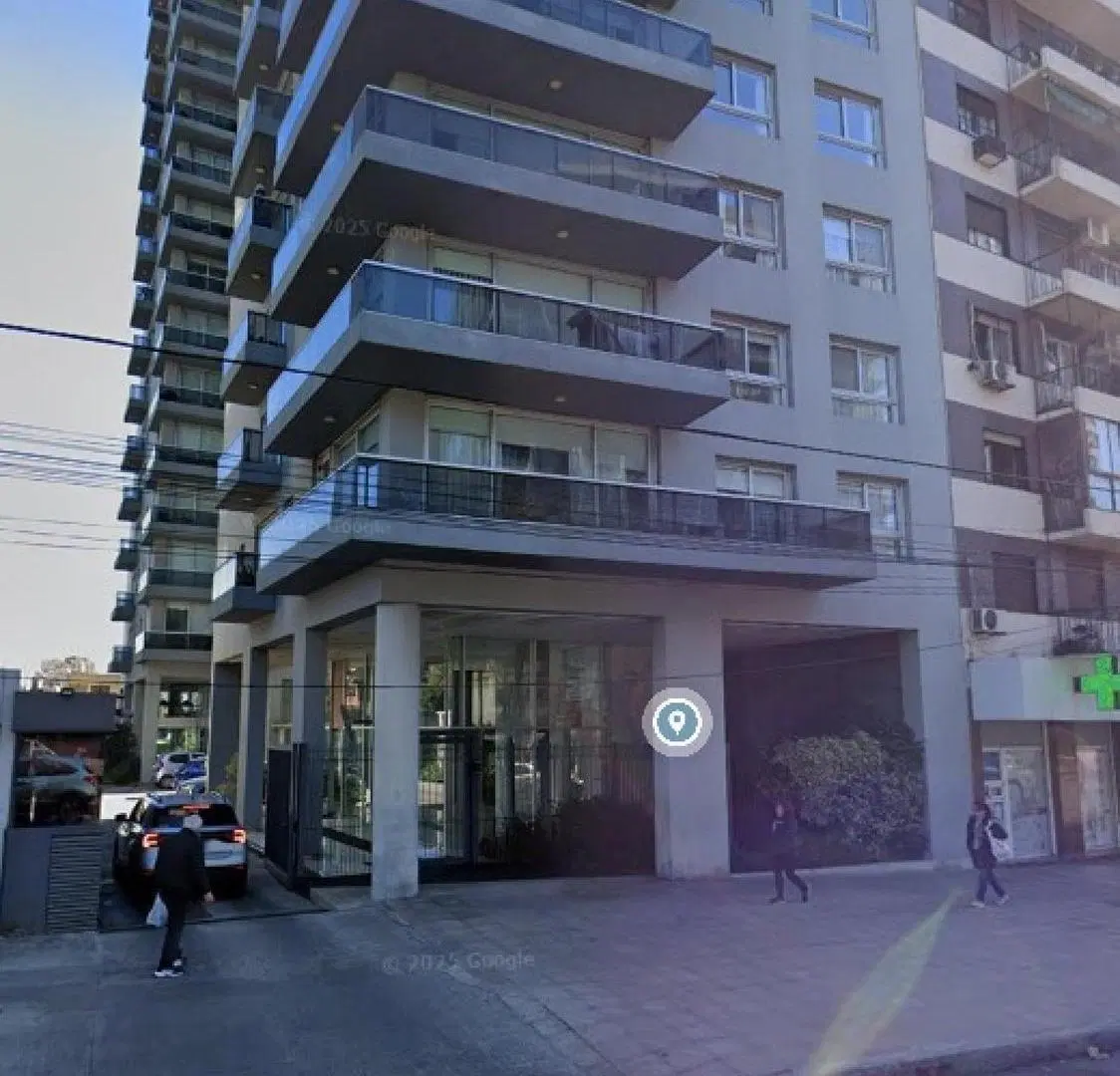 Cochera en venta - 15mts2 - Vicente López 5