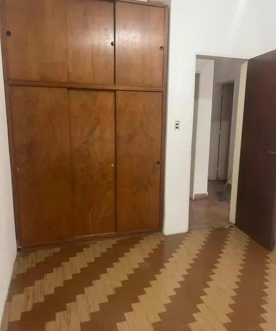 Casas en venta - 4 Dormitorios 2 Baños - Cocheras - 300Mts2 - Ituzaingó 3