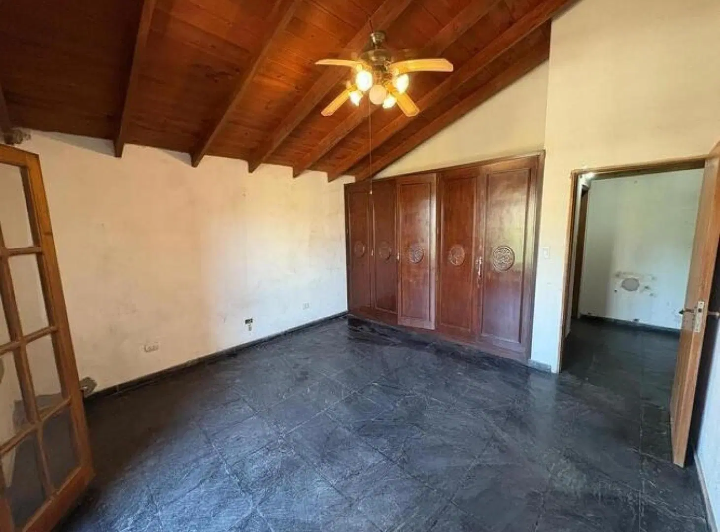 Casa en venta - 4 Dormitorios 2 Baños - Pergamino 5