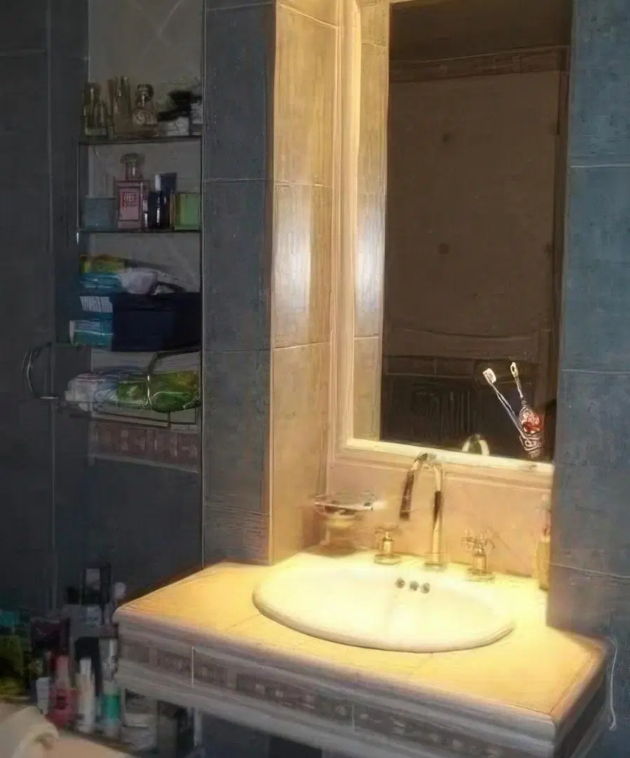 Casa en Venta - 3 dormitorios 2 baños - cochera- 250mts2 - Bernal Oeste 2