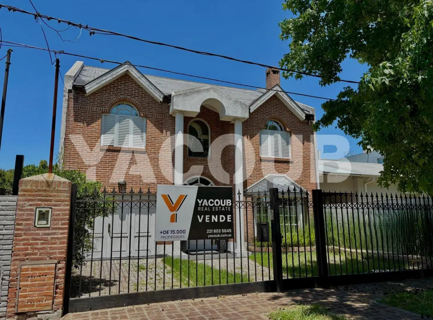 Casa en venta - 4 Dormitorios 4 Baños - Cocheras - Manuel B. Gonnet 5