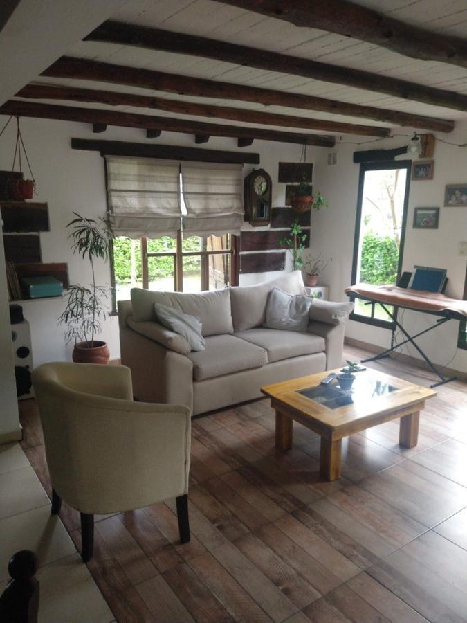Casa en venta - 3 Dormitorios 3 Baños 2 Cocheras - 205 mts2 - Santa Teresita