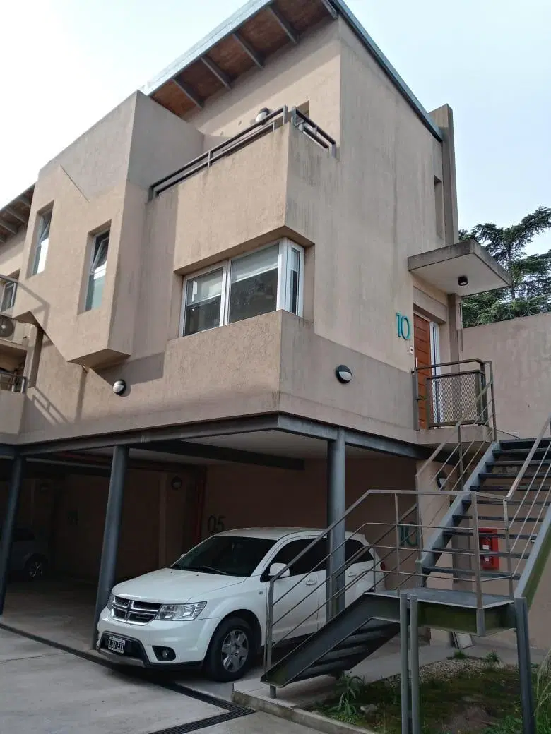 Departamento en venta - 2 Dormitorios 2 Baños - Cochera - Esteban Echeverría 4