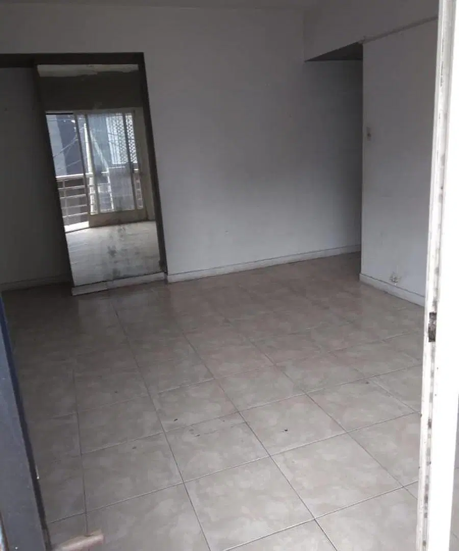 Departamento en venta - 2 Dormitorios 1 Baño - Lomas del Mirador 3
