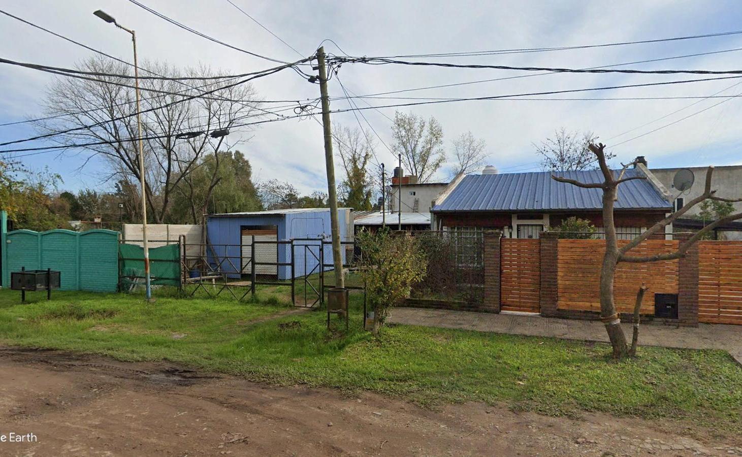 Casa en venta - 4 dormitorios 3 baños - quincho pileta parrilla - 1500mts2 - Tortuguitas