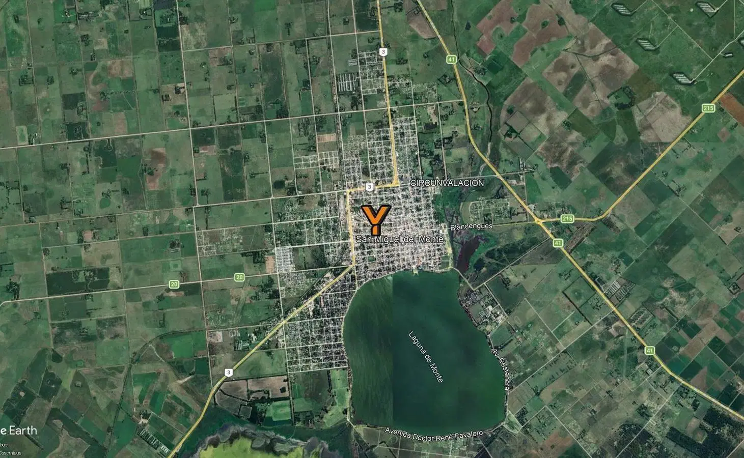 Casa en Venta - 3 Dormitorios  2 Baños Cochera - 463 mts2 - San Miguel del Monte, Buenos Aires 5
