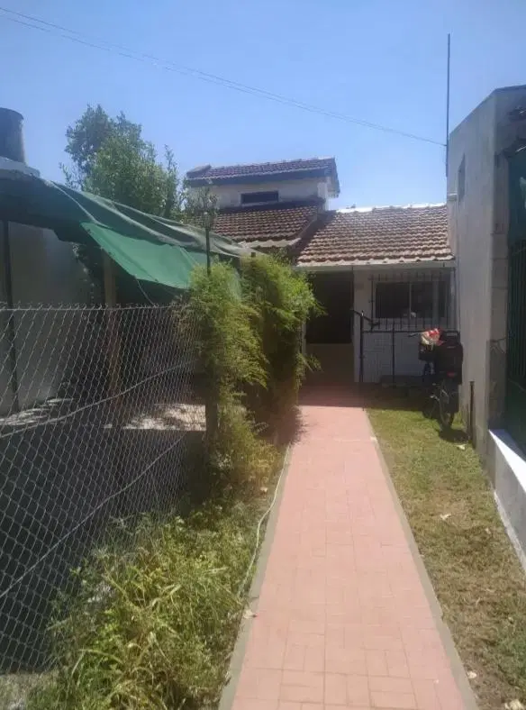 Casa en Venta - 3 Dormitorios  2 Baños Cochera - 463 mts2 - San Miguel del Monte, Buenos Aires 3