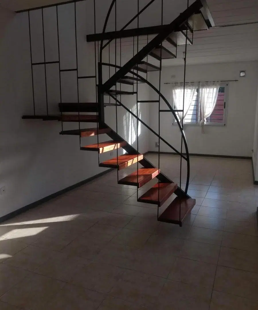 Casa en venta - 2 Dormitorios 2 Baños - La Matanza 1