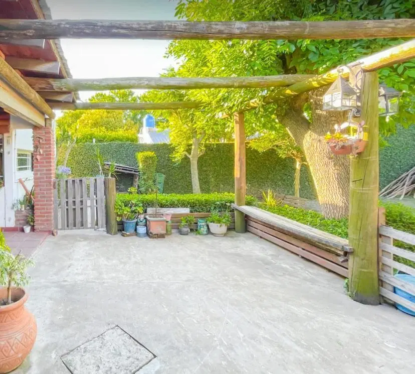 Casa en venta - 3 Dormitorios 2 Baños - Local - 4662Mts2 - Ensenada 5
