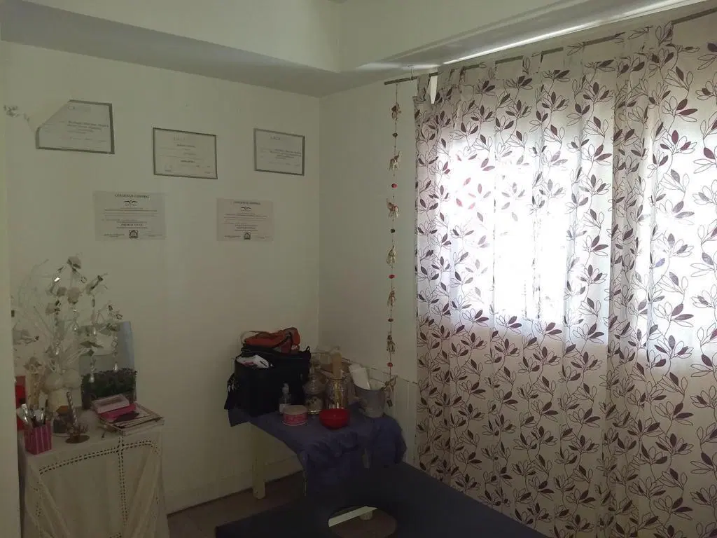 Casa en venta - 4 Dormitorios 2 Baños - Cochera - 400Mts2 - Moreno 1