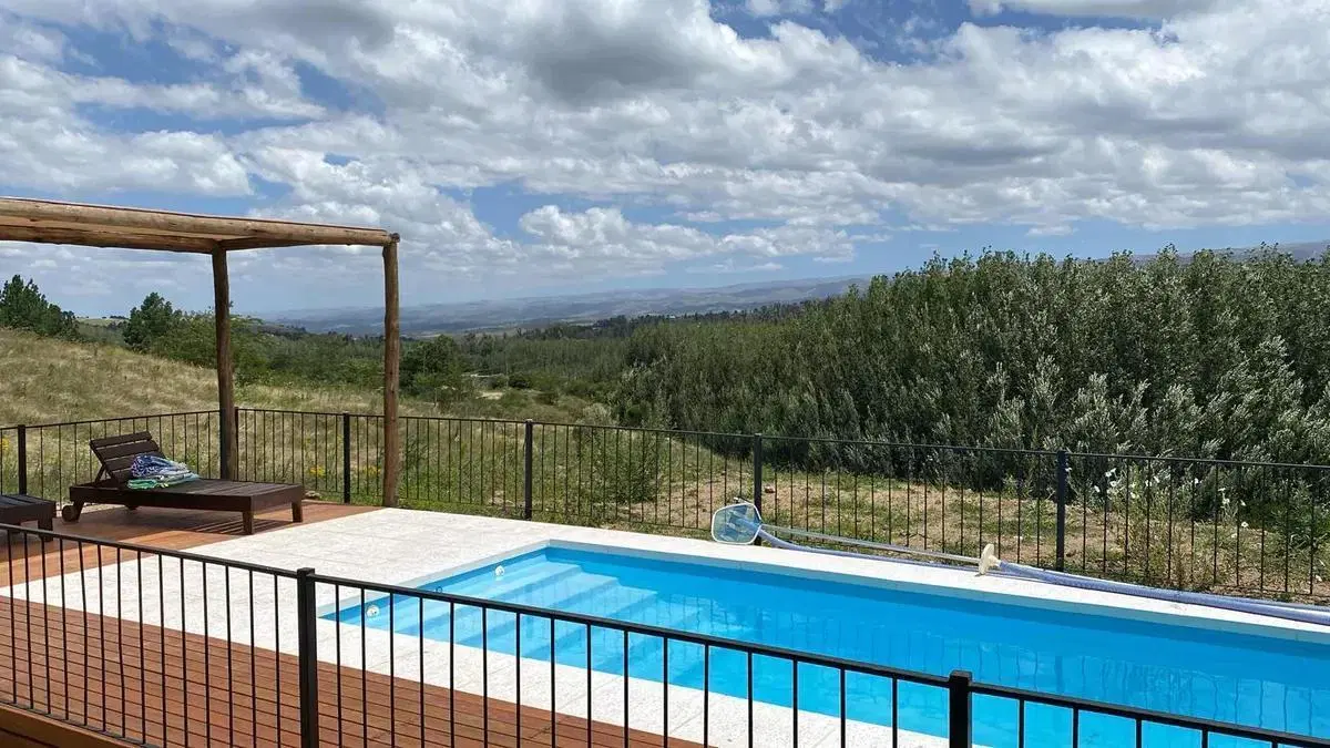 Casa en venta - 3 Dormitorios 2 Baños - 900Mts2 - Villa Yacanto, Calamuchita, Córdoba 3