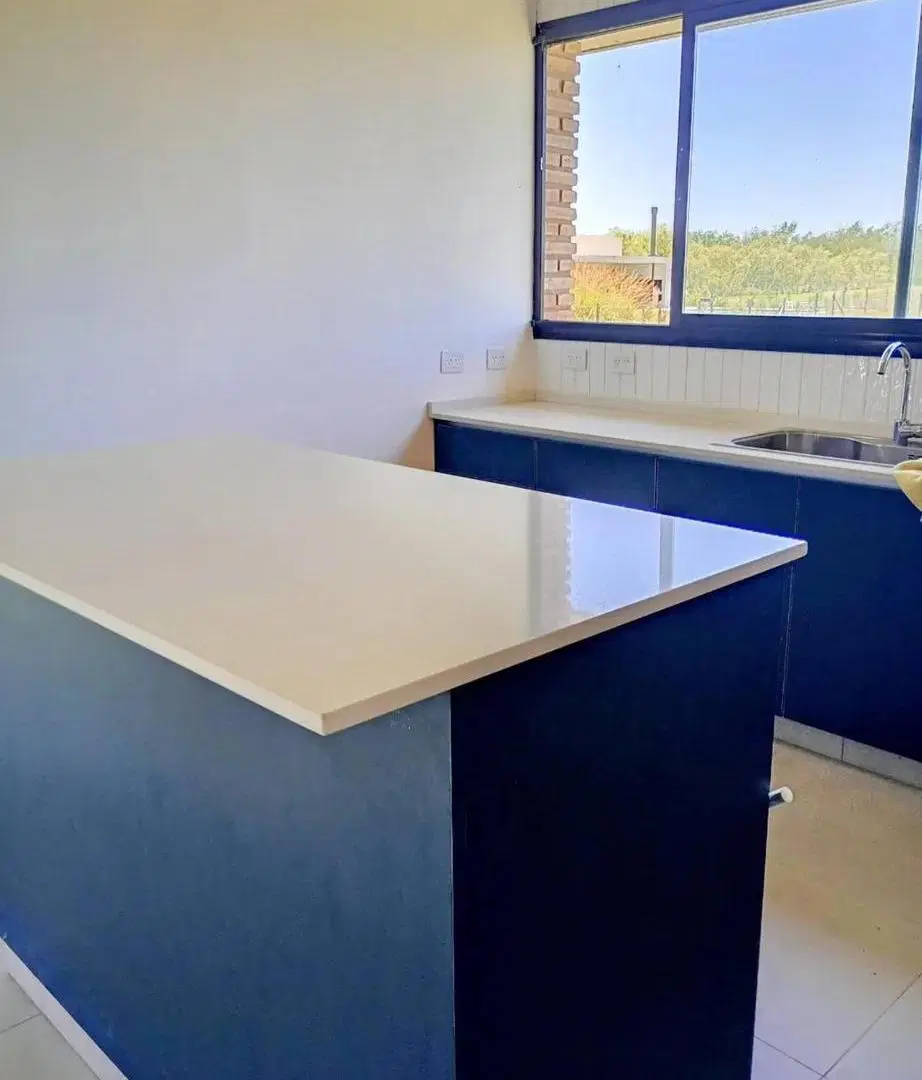 Casa en venta - 4 Dormitorios 4 Baños - Escobar 3