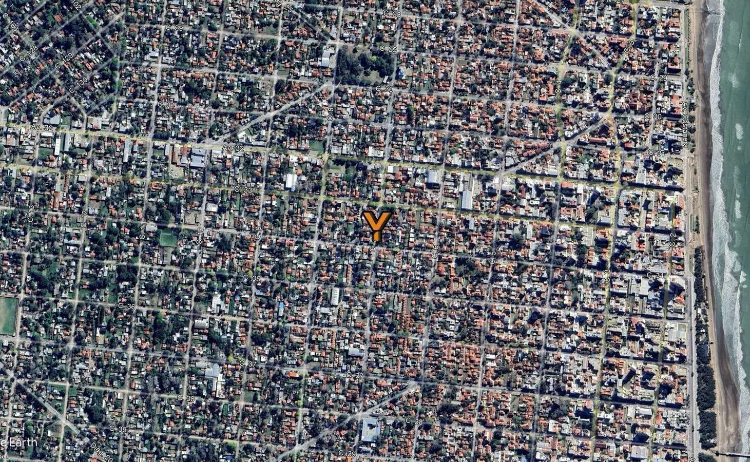 Casa en venta - 3 Dormitorios 2 Baños 1 Cochera - 400mts2 - Santa Teresita 3