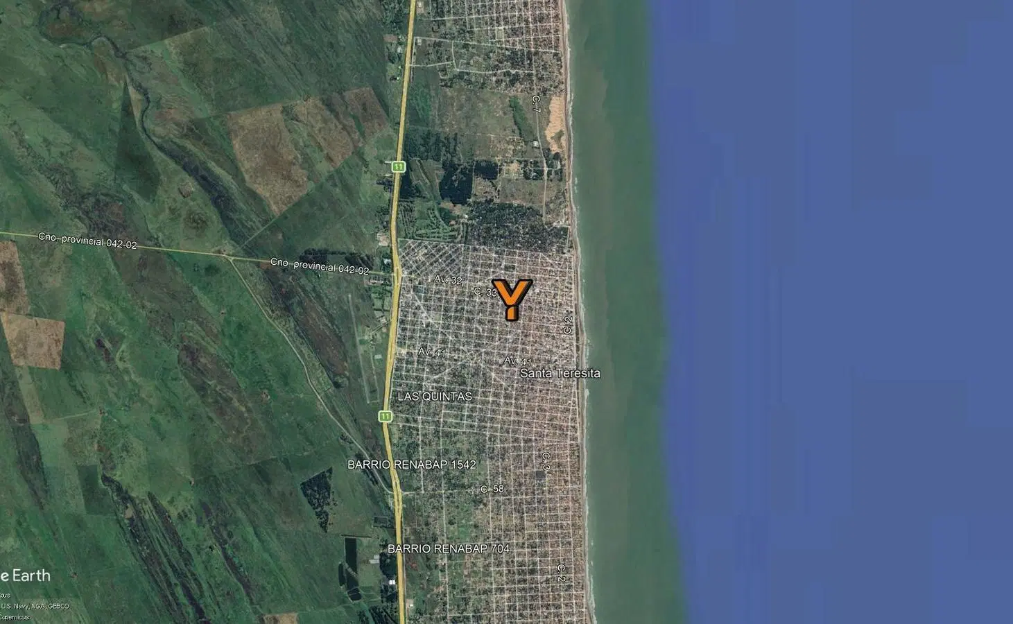 Casa en venta - 3 Dormitorios 2 Baños 1 Cochera - 400mts2 - Santa Teresita 4