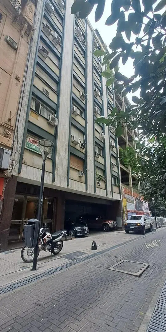 Cochera en venta - 12Mts2 - Monserrat 2