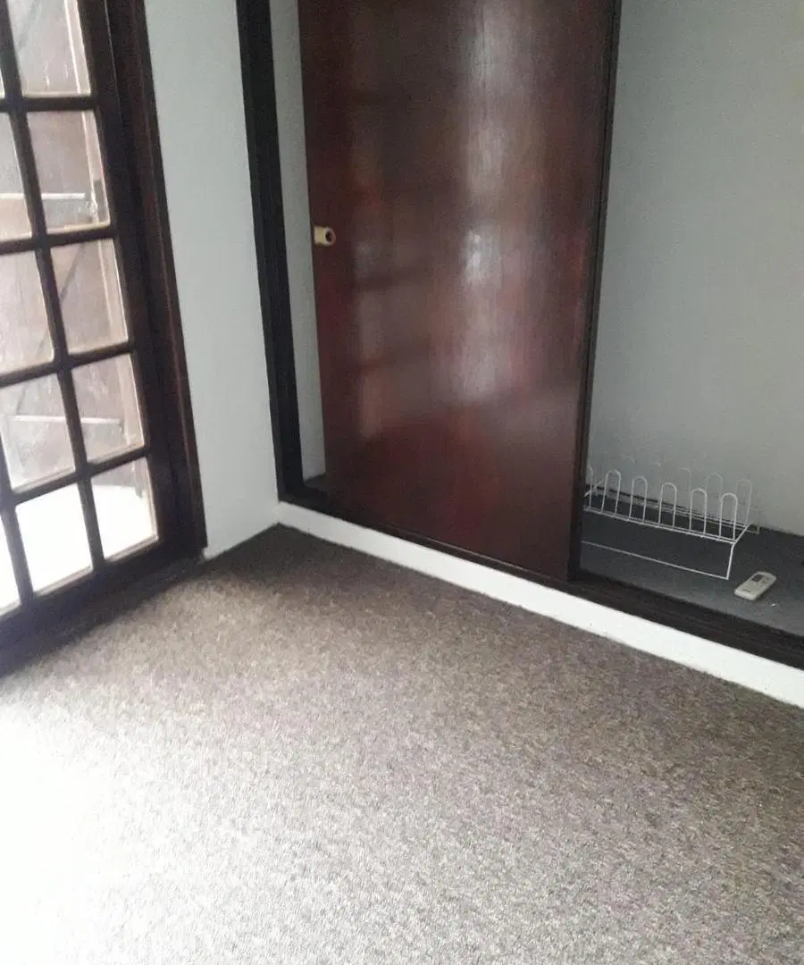 Casa en venta - 2 Dormitorios 1 Baño - 216mts2 - Quilmes 4