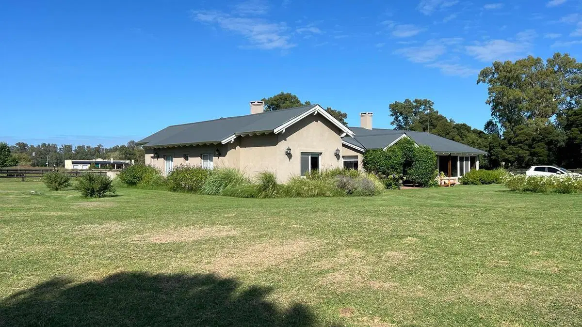 Chacra en venta - 4 Dormitorios 3 Baños - 18.440Mts2 - San Miguel del Monte 1