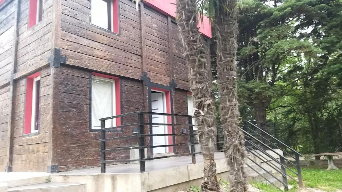 Casa en venta - 3 Dormitorios 2 Baños - Cochera - 900Mts2 - Florencio Varela