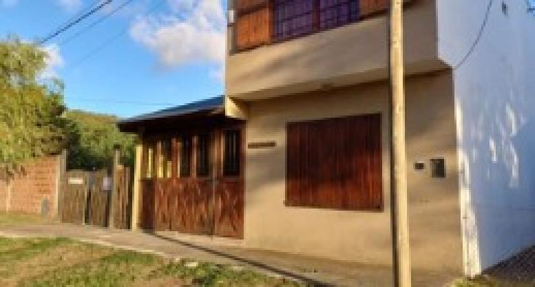 Casa en venta - 2 Dormitorios 1 Baño - 318Mts2 - Mar del Tuyú