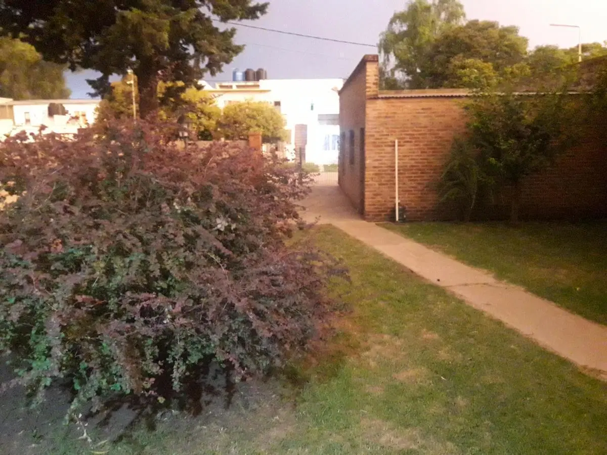 Casa en venta - 3 Dormitorios 1 Baño - Cochera - 600Mts2 - Nueve de Julio 5