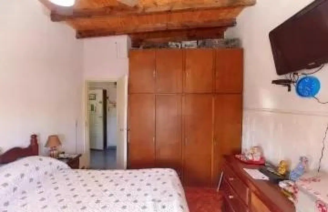 Departamento en venta - 4 Dormitorios 1 Baño - Cochera - 70Mts2 - Quilmes 3