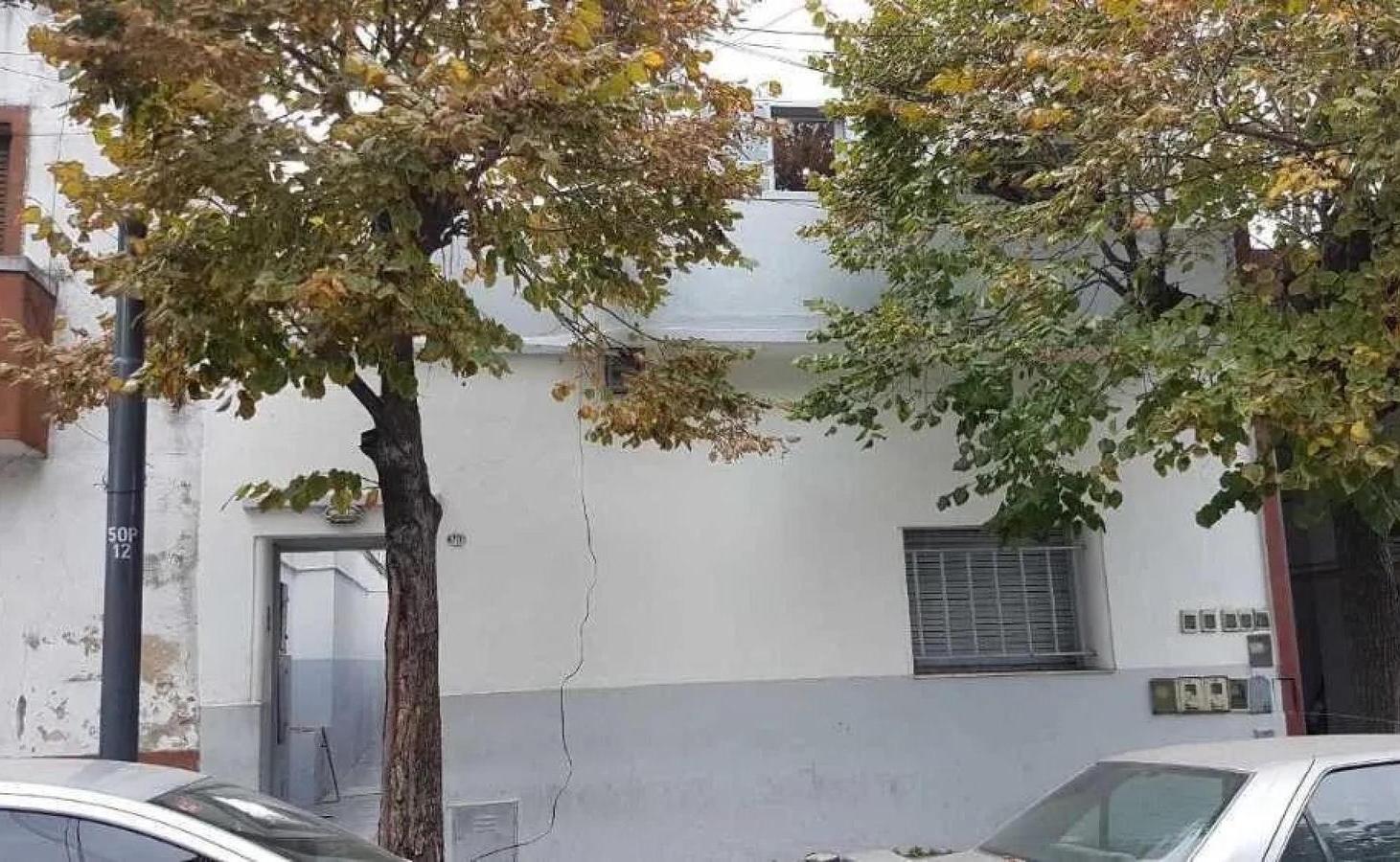 PH en venta - 10 Dormitorios 5 Baños - Nueva Pompeya