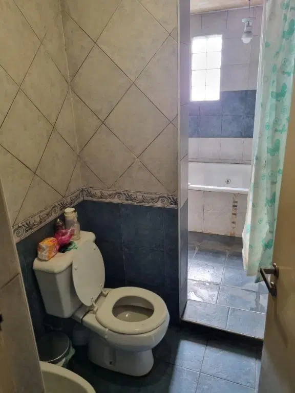 Casa en venta - 5 Dormitorios 3 Baños - 388Mts2 - Mar del Plata 2