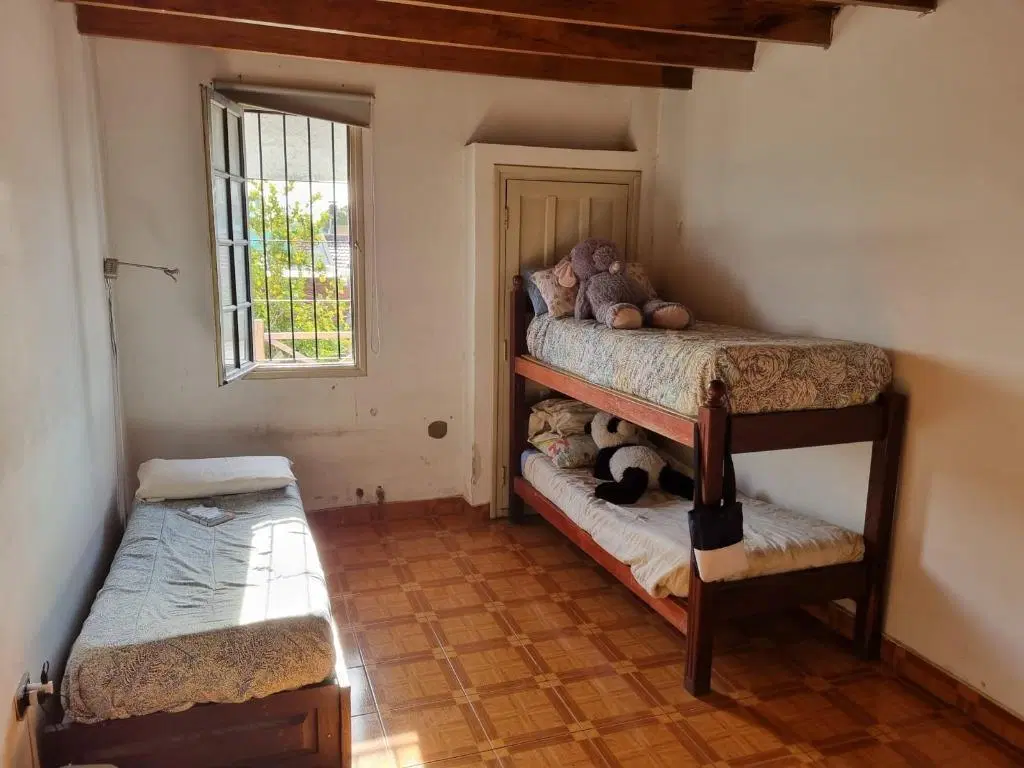 Casa en venta - 5 Dormitorios 3 Baños - 388Mts2 - Mar del Plata 3