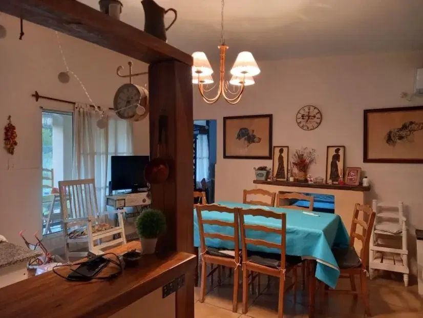 Casa en venta - 2 dormitorios 2 baños -1000 mts2 - El Rodeo, Abasto, La Plata 5