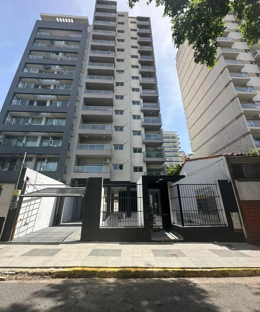 Departamento en venta - 2 Dormitorios 2 Baños - Quilmes 3