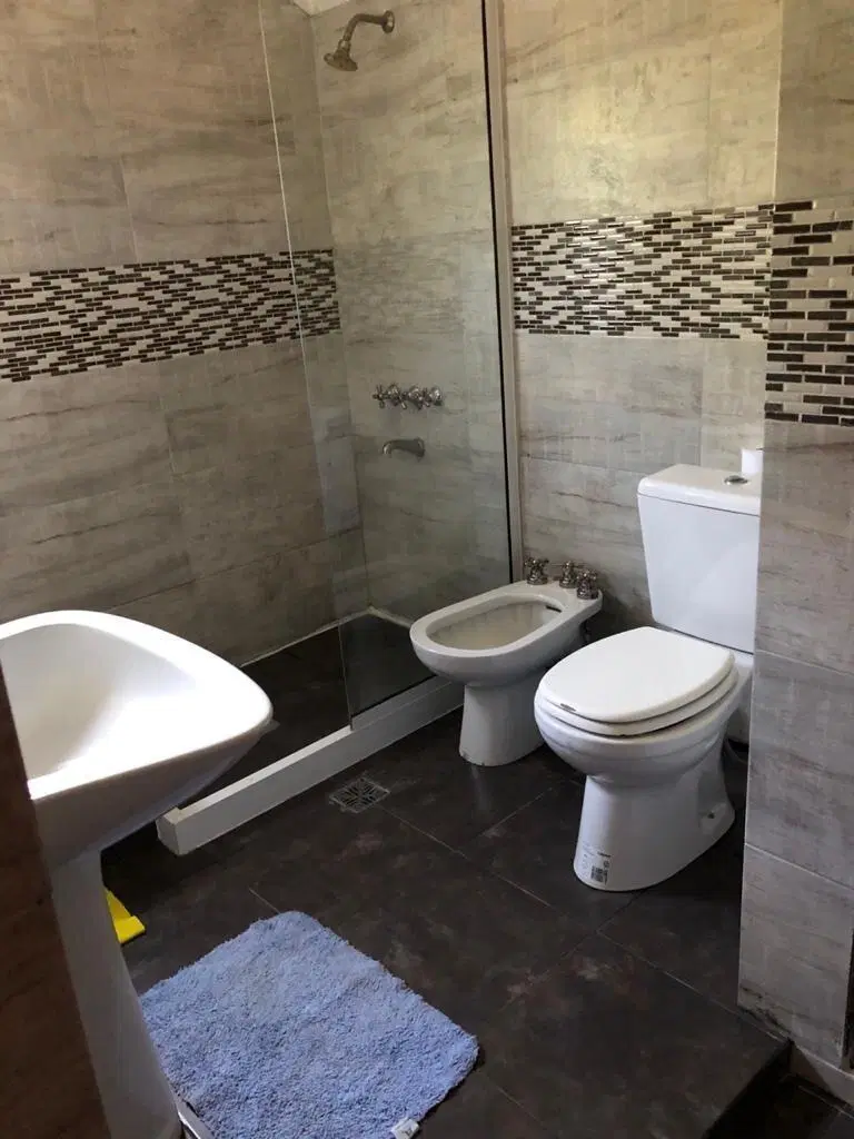 Casa en venta - 3 Dormitorios 2 Baños - Villa Gesell 4