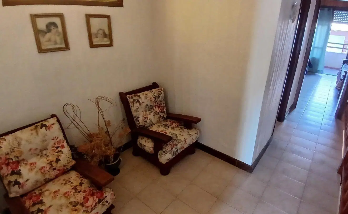 Casa en venta - 2 Dormitorios 2 Baños - Villa Gesell 5