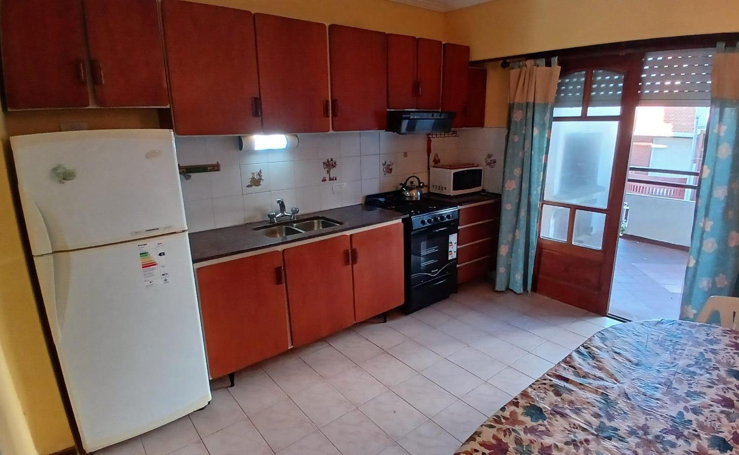Casa en venta - 2 Dormitorios 2 Baños - Villa Gesell