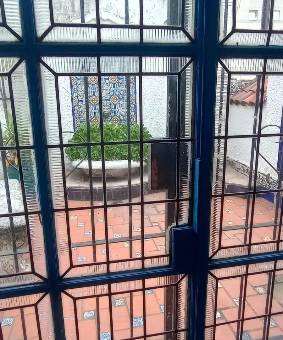 Hotel en venta - 8 Habitaciones - San Nicolás
