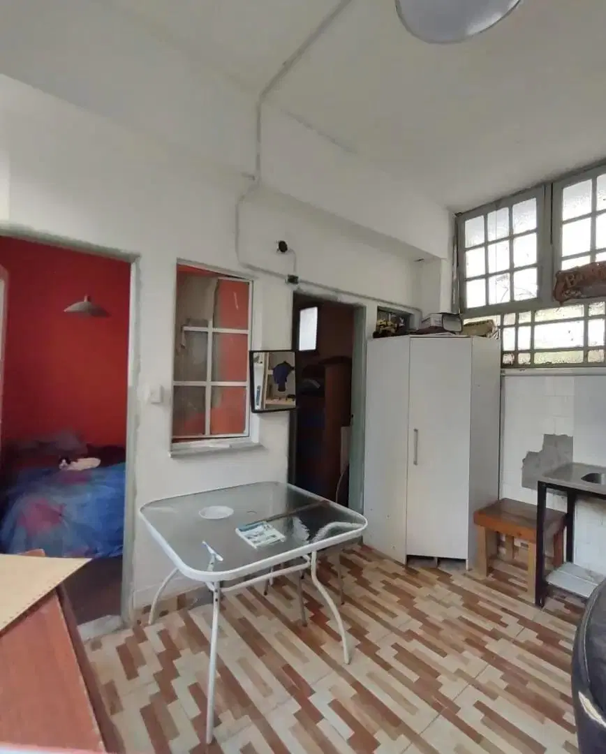 Hotel en venta - 8 Habitaciones - San Nicolás 3