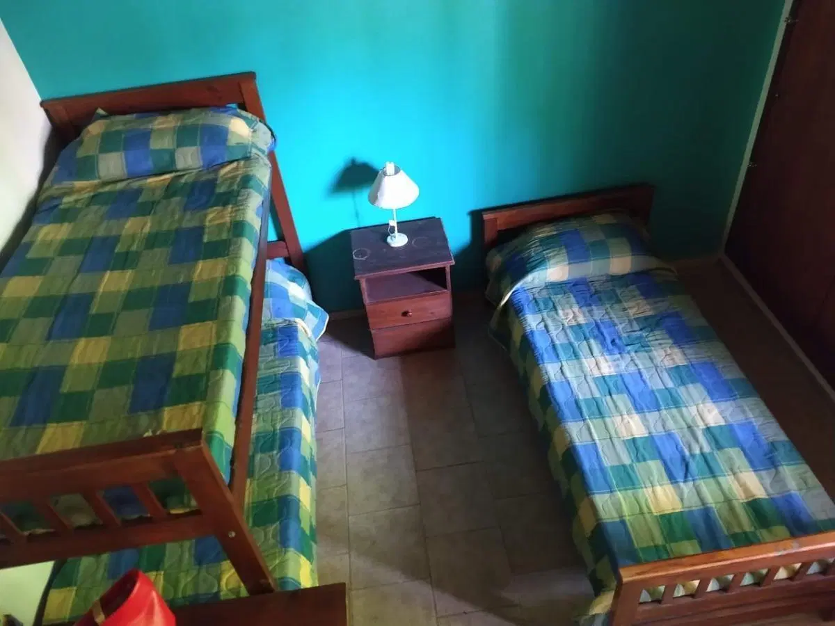 Casa en venta - 3 Dormitorios 2 Baños - 77.21Mts2 - Costa Azul 4