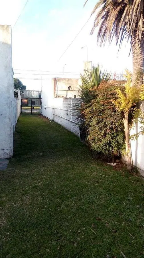 PH en venta - 1 dormitorio 1 baño - 72mts2 - Chascomus 3