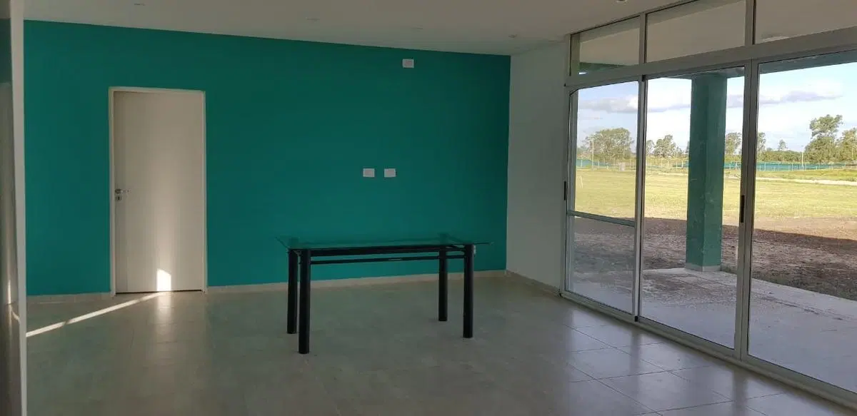 Casa en venta - 2 Dormitorios 2 Baños - 635mts2 - Esteban Echeverria 4