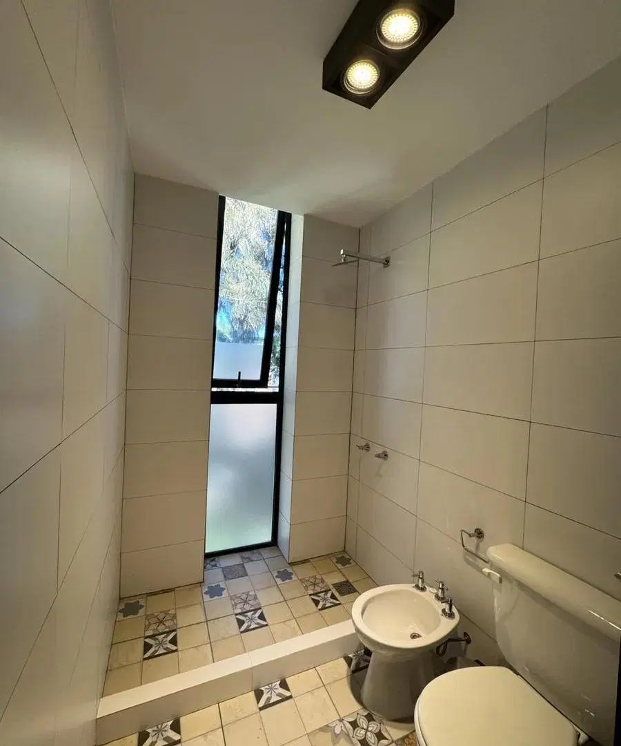 Departamento en venta - 2 Dormitorios 3 Baños - Moreno 8