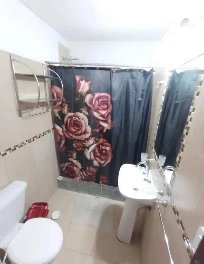 Casa en venta - 2 dormitorios 1 baño - 138.96mts2 - Mar Del Tuyu 4