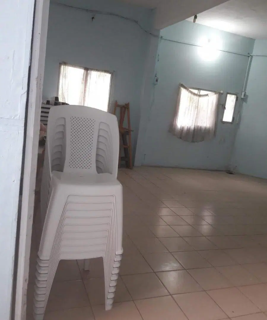 Casa en venta - 2 Dormitorios 2 Baños - Esteban Echeverria 4